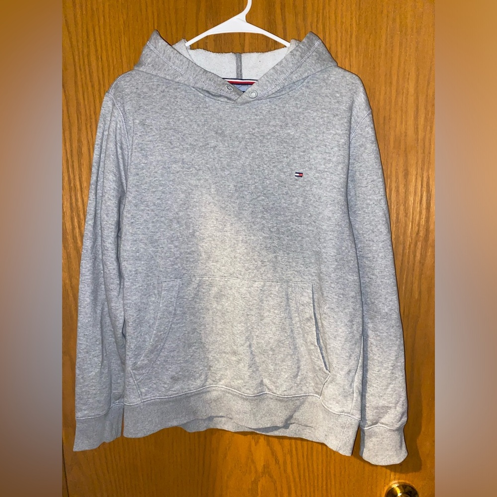 Grey Tommy Hilfiger pullover hoodie